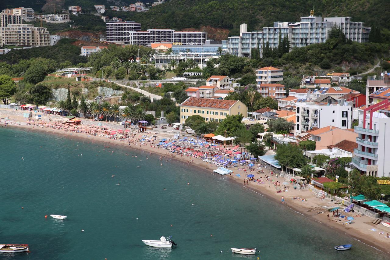 Ponta Apartment Рафаиловичи Екстериор снимка