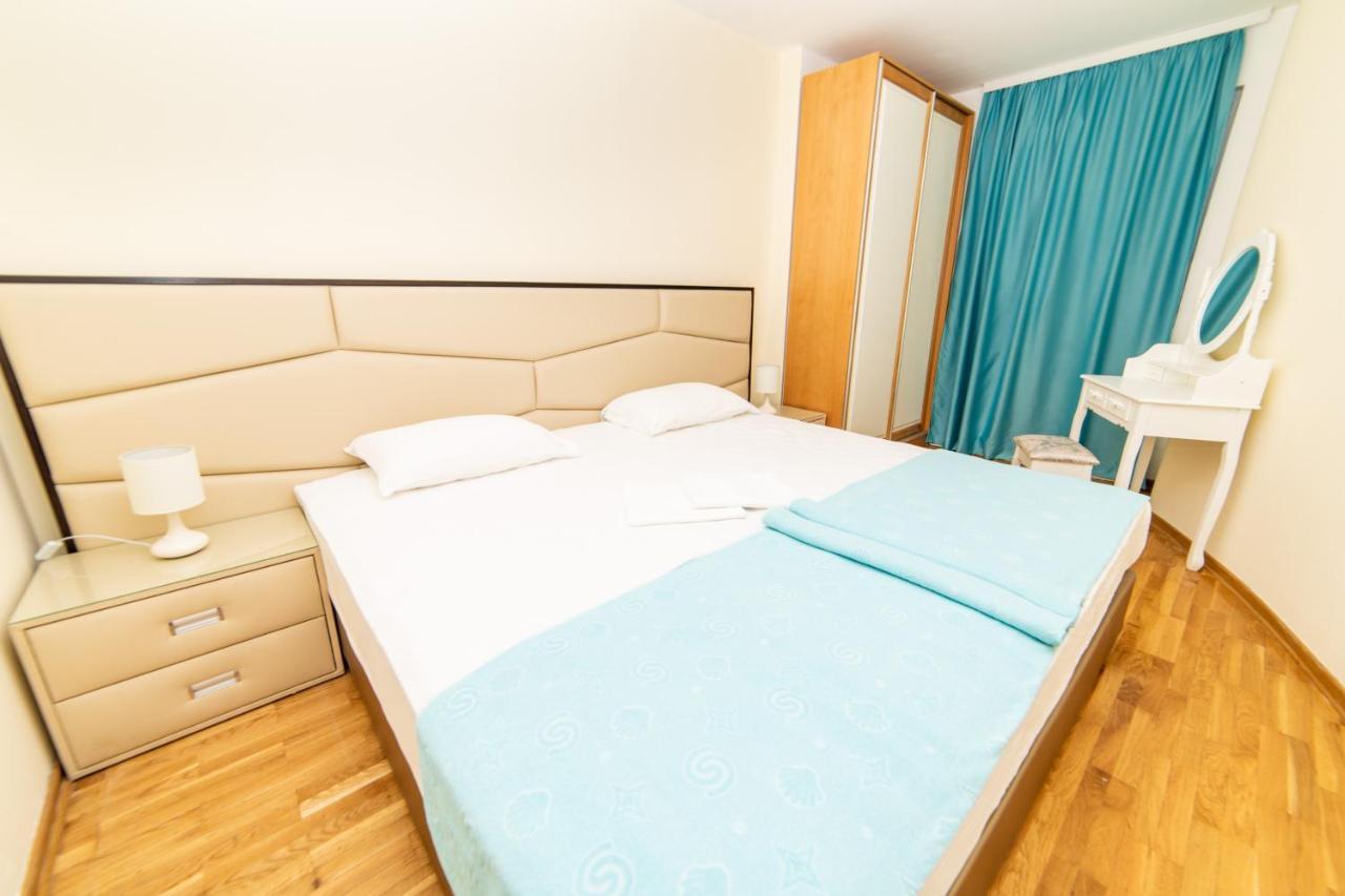 Ponta Apartment Рафаиловичи Екстериор снимка